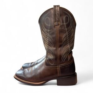 Ariat Round Up Western Boots Womens 8B Brown Leather Wide Square Toe